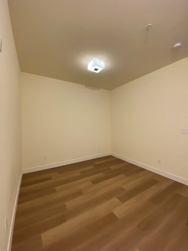 418 Bedroom Area - Library Place Apartments