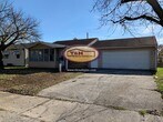 Primary Photo - Cute Ranch with a Sunroom!