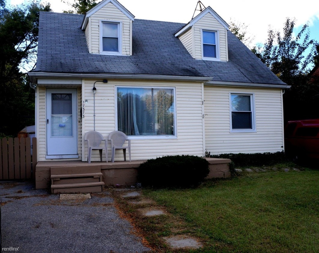 Primary Photo - 17373 Beech Daly Rd
