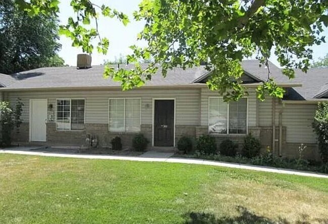 Building Photo - Pleasant Grove, UT - 386 E 790 S