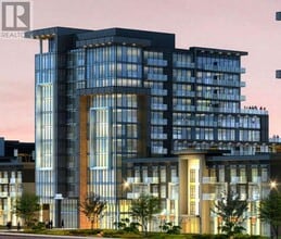 Building Photo - 460-460 Dundas St E