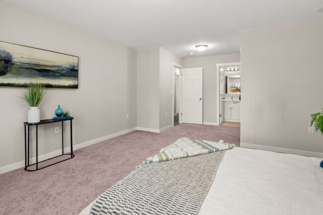 Building Photo - 6638 S Warner St