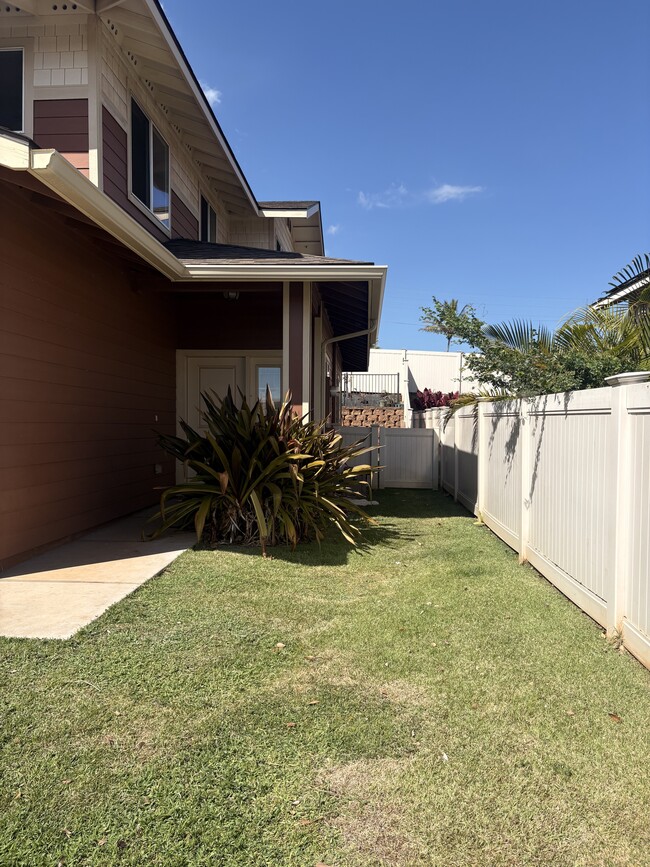 Building Photo - 151 Hoolaau St