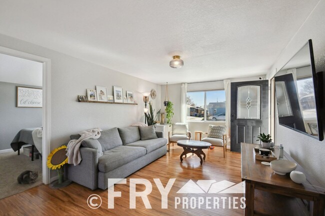 Foto del edificio - Updated Chaffee Park Home - Minutes from LoHi