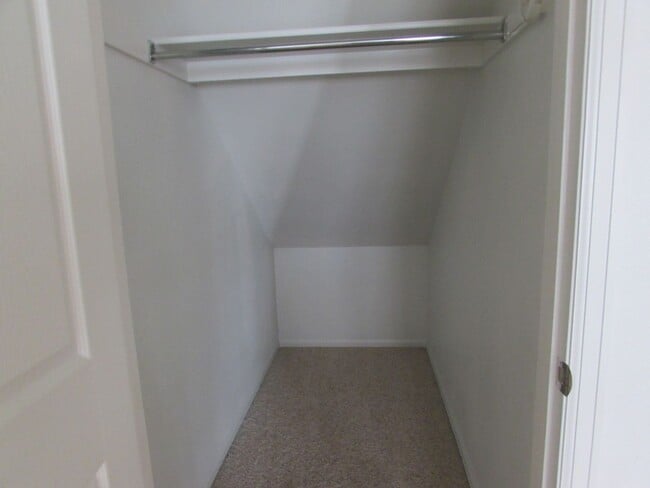 Foto del edificio - Bright 2 bed 2 1/4 bath Town Home