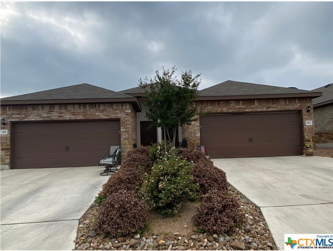 161 Joanne Cv, New Braunfels, TX 78130 Townhouse for Rent in New