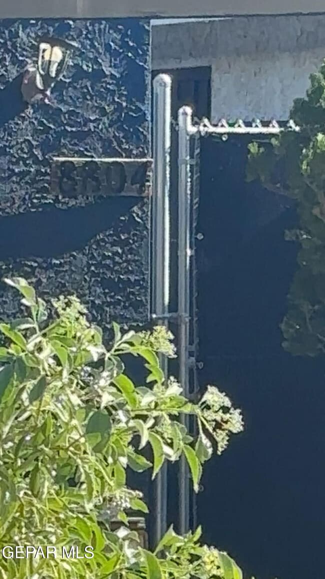 Building Photo - 8804 Kenneth St