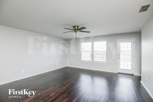 Foto del edificio - 8932 Puerto Vista Dr