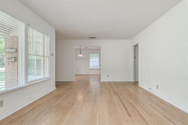 Foto principal - 9405 Forest Hills Blvd