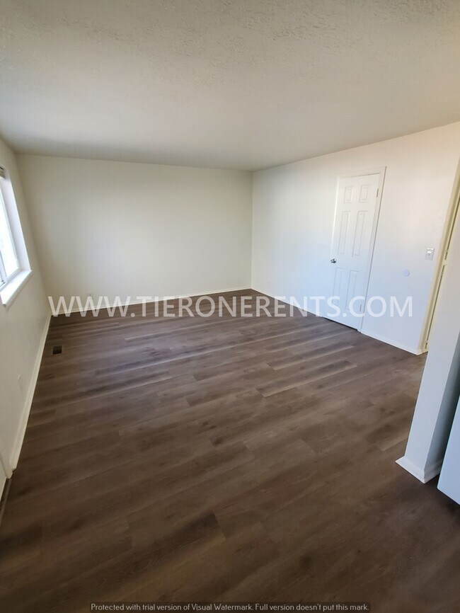 Building Photo - This property offers a no deposit option a...