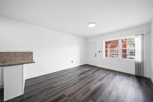 Building Photo - 3551 SW 10th St
