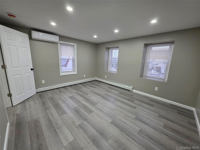 Building Photo - 269 Willis Ave