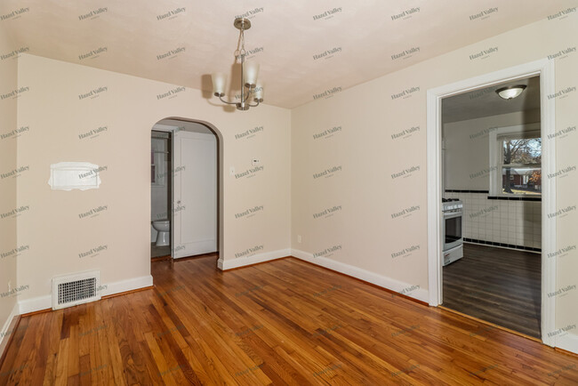 Foto del edificio - 9620 W Milton Ave