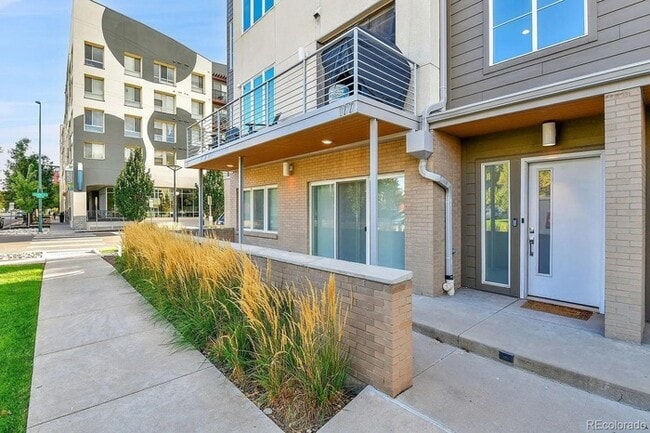 Foto del edificio - 177 S Harrison St