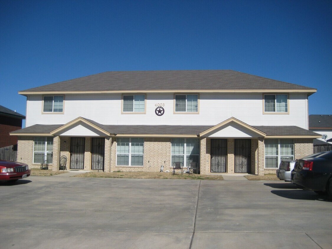 Foto principal - 4003 Nadine Dr