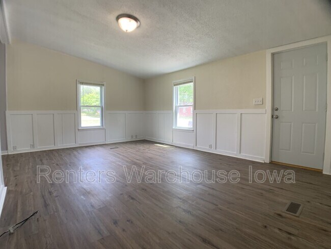 Foto del edificio - 4202 NE 3rd St