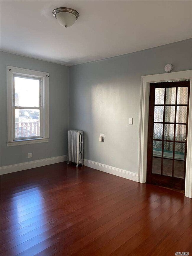 Building Photo - 86-34 Van Wyck Expy