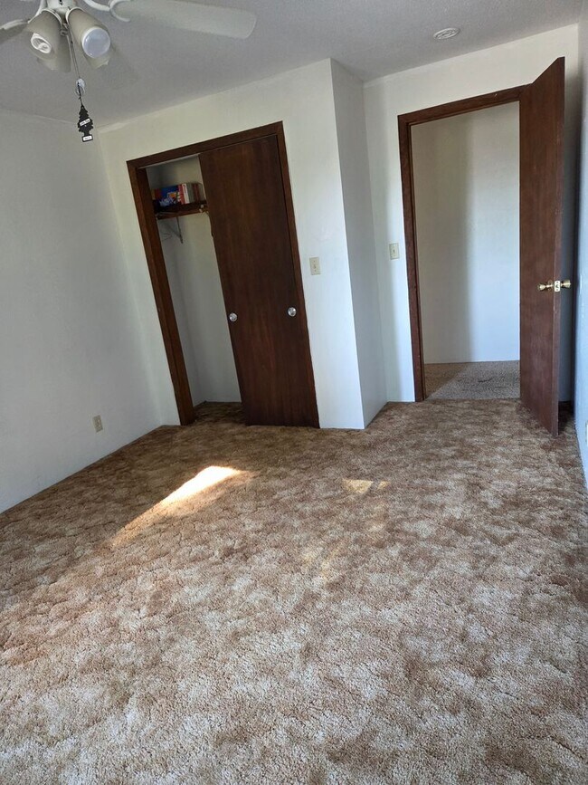 Foto del edificio - 2 bed 1 bath