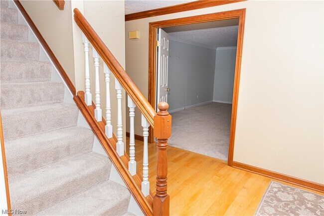Building Photo - 4689 Treetop Dr