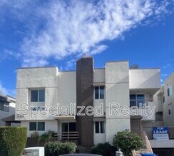 Building Photo - 328 E Providencia Ave