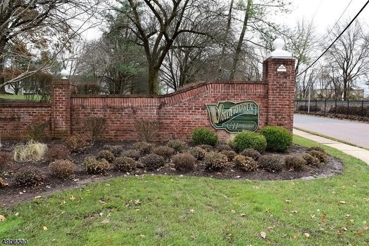 Foto principal - 2106 Doolittle Dr