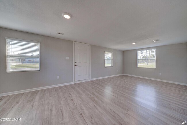 Foto del edificio - 1637 Louisiana Ave