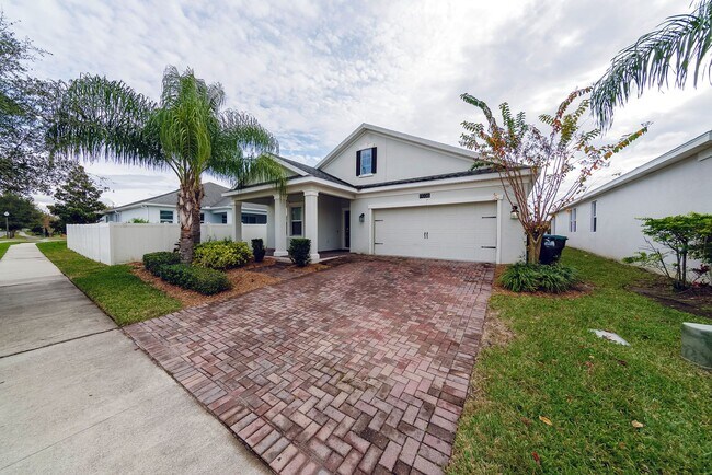 Building Photo - Single Family House for Rent