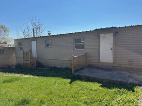 Building Photo - 2729 Herr St