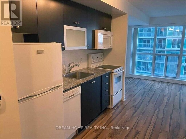 Building Photo - 50 Town Centre Court