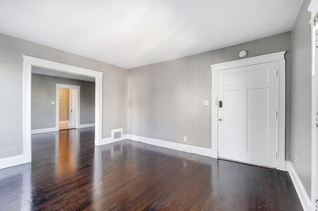 Foto del edificio - 3640 Besuden Ct