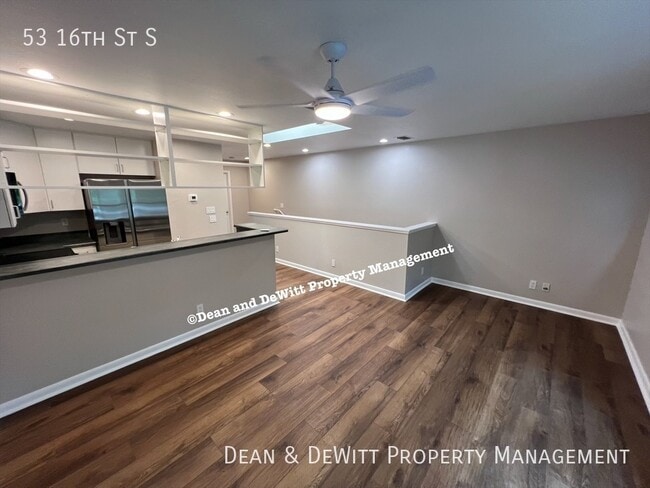 Building Photo - 53 16th St S