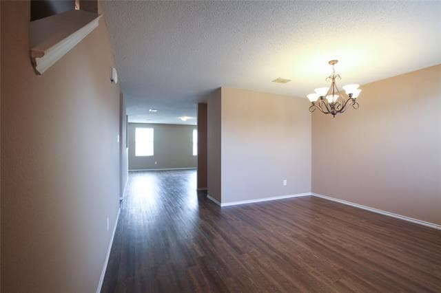 Building Photo - 1200 Willow Tree Dr