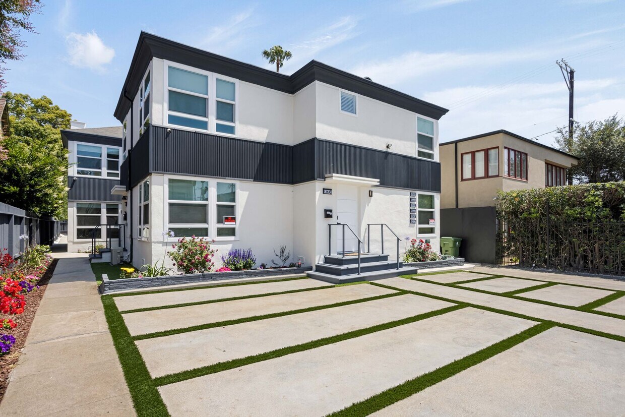 Building Photo - 1342 S Ogden Dr