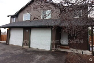 Building Photo - 1472 NE Whisper Ridge Dr