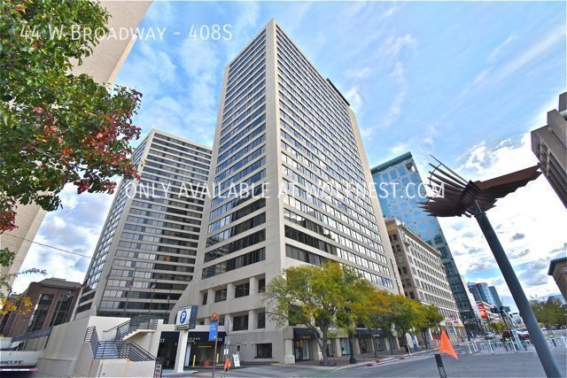 Primary Photo - Luxurious 1 Bedroom Downtown Condo! No Dep...