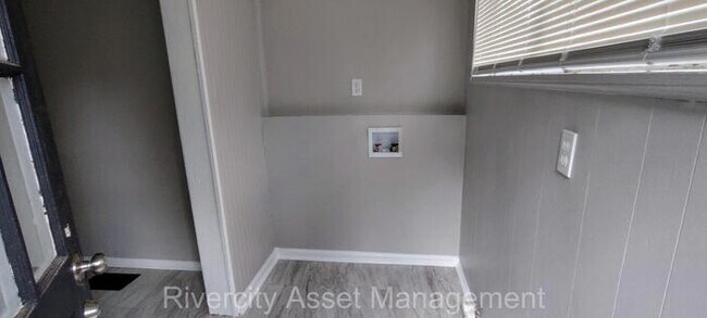 Building Photo - A Must See Cute & Quaint Home!!!! Section ...