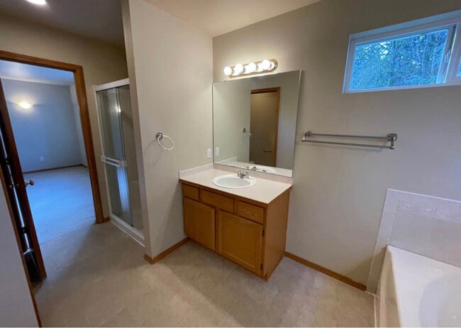 Foto del edificio - 13002 73rd Ave Ct E