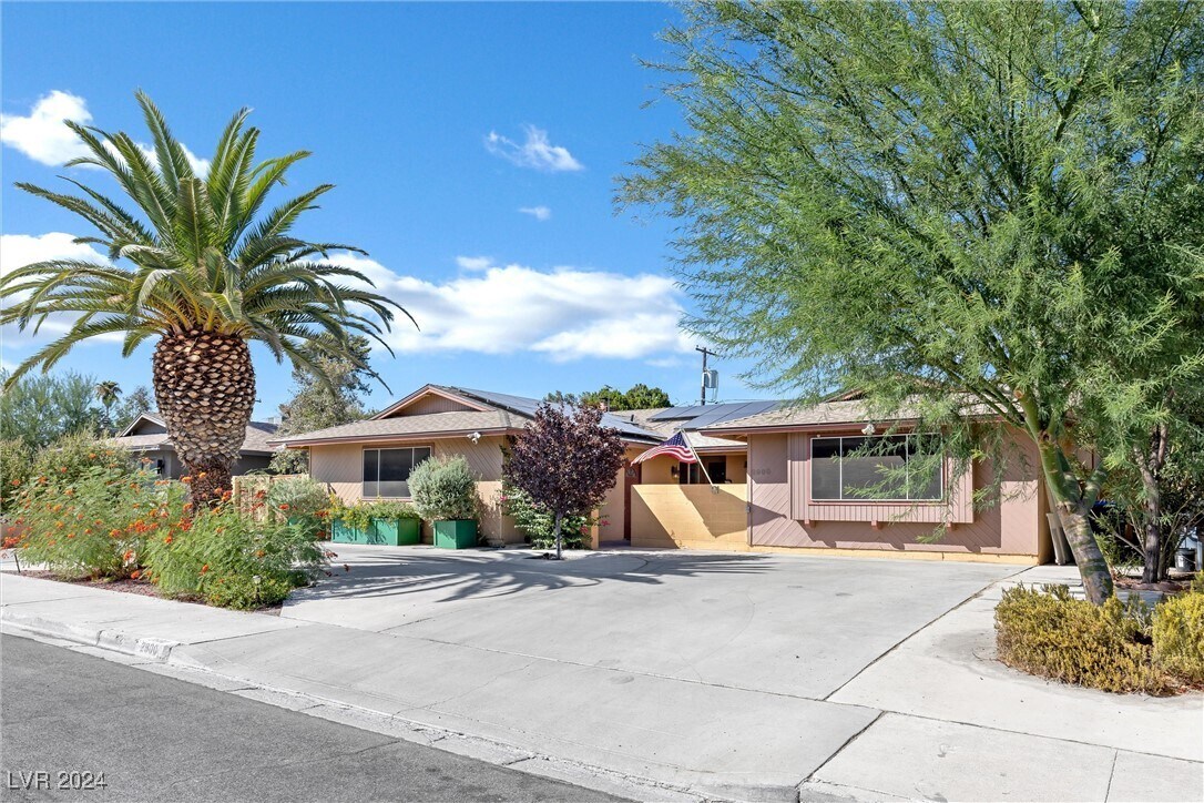 Foto principal - 2900 Gilmary Ave