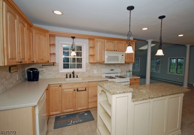 Kitchen - 30 Madison St