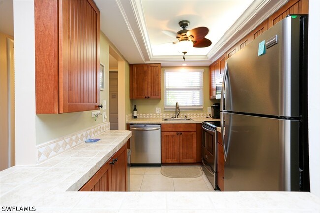 Building Photo - 300 Forest Lakes Blvd