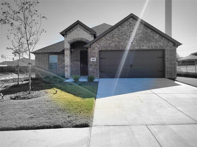 Building Photo - 307 Ranch Rd