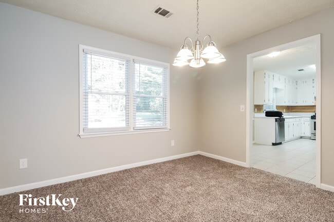 Foto del edificio - 668 Slew Ave