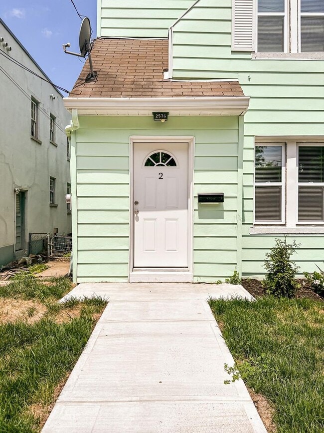 Building Photo - 2576 Duck Creek Rd