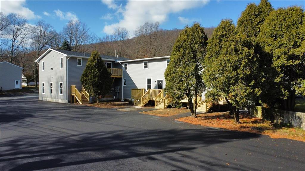 34 8th St Unit B, Wind Gap, PA 18091 Room for Rent in Wind Gap, PA