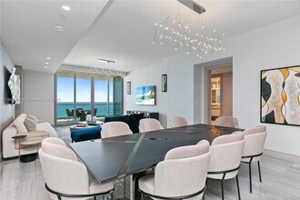 Building Photo - 17901 Collins Ave