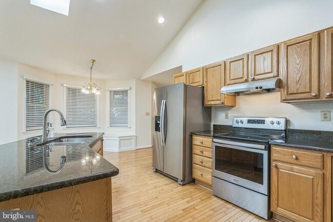 Building Photo - 14610 Balsam Ct