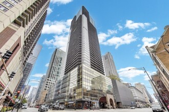 Building Photo - 10 E Ontario St