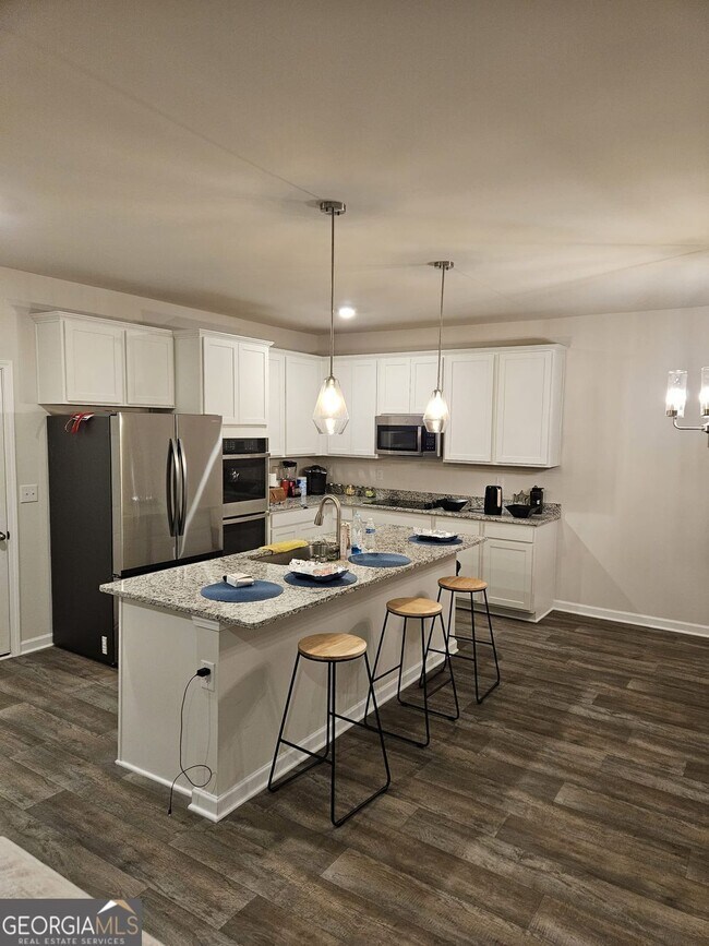 Building Photo - 378 Sandy Creek Dr
