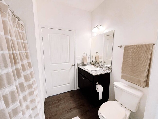 Private Bathroom - The Ridge Apartments