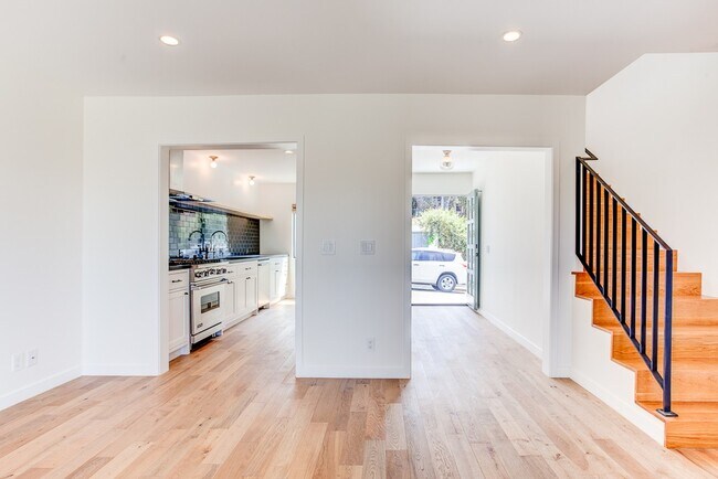 Formal Entry and Galley Kitchen - 835 Maltman Ave